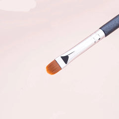 Oblate The Line Brush Ultra-thin Lip Line Eyebrow Concealer Brushes Detail Concealer Makeup Tool Lip Brow Contour The Line Brush