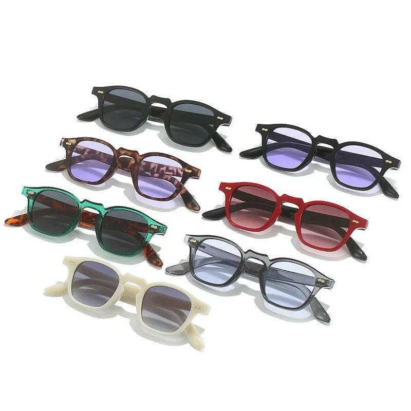 New Fashion Rivets Sunglasses for Women Cool Punk Blue Purple Eyewear Shades Men Trendy Gradient Sun Glasses Ins Favor UV400