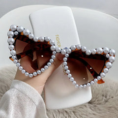 Fashion Retro Heart-Shaped Imitation Pearl Frame Sunglasses UV400 Women Cat Eye  Eyewear Trendy Beach Party  Sun Glasses