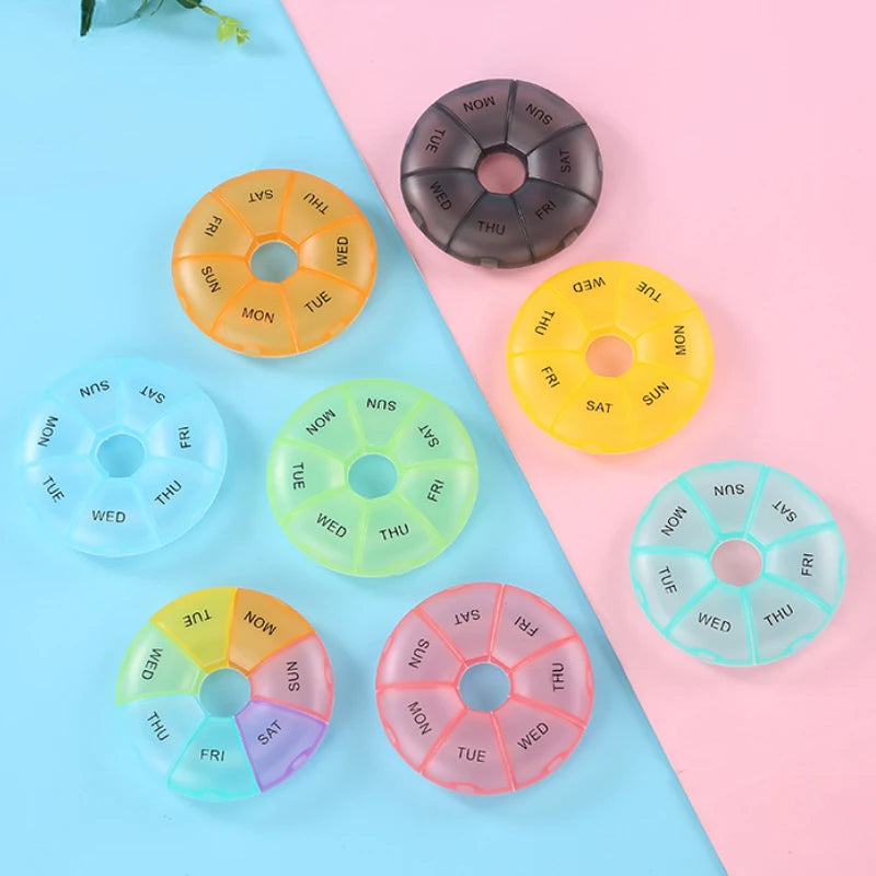 1Pcs Round Pill Case Plastic 7 Days Weekly Tablet Candy Box Portable Storage Tablet Holder Travel Organizer Pill Container