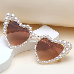 Fashion Retro Heart-Shaped Imitation Pearl Frame Sunglasses UV400 Women Cat Eye  Eyewear Trendy Beach Party  Sun Glasses